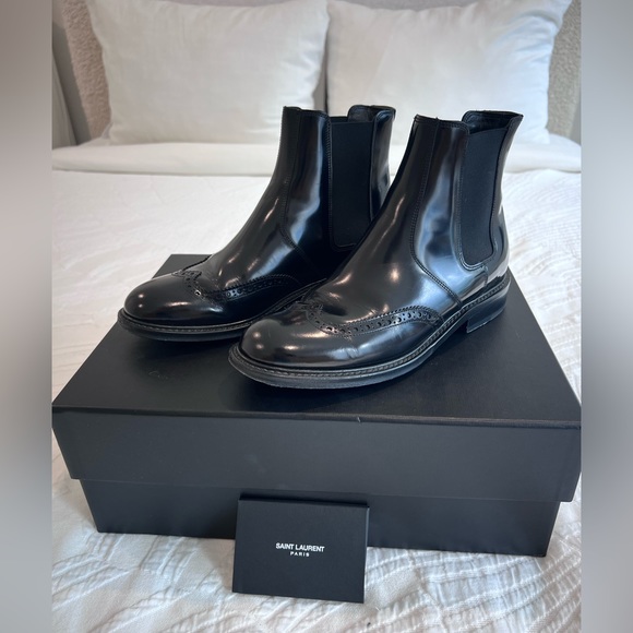 Saint Laurent Chelsea Boots - Picture 1 of 8